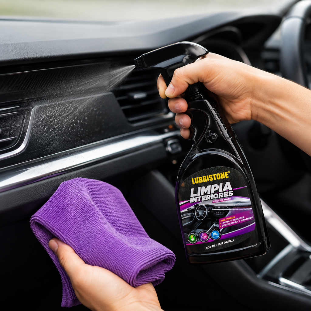Limpiador de Interiores para Carro Efecto Mate 500 ml.